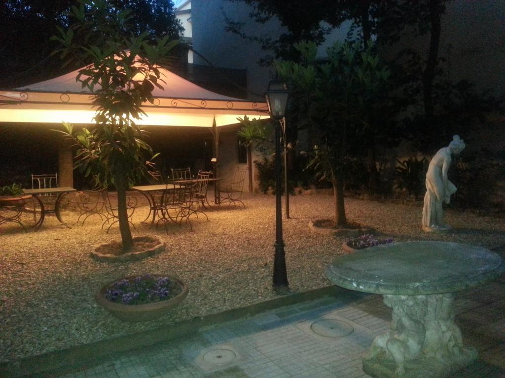 Little Garden Donatello Florença Exterior foto